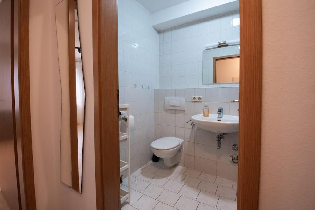 Moderne Einraumwohnung In Leipzig Mit Netflix Zugang Exterior foto