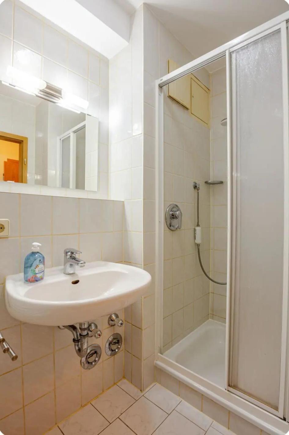 Moderne Einraumwohnung In Leipzig Mit Netflix Zugang Exterior foto